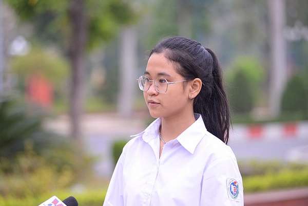 Hà Nam: Tân Hiệp Phát tiếp tục hỗ trợ học sinh vượt khó tới trường
