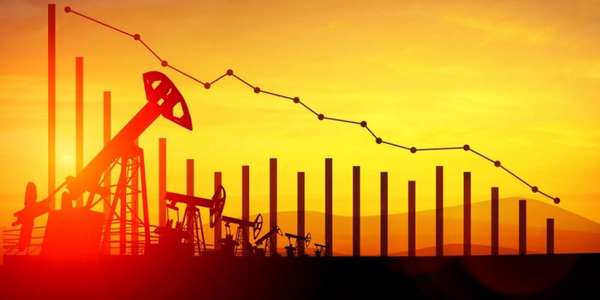 Vì sao những ngày qua giá xăng dầu thế giới liên tiếp suy giảm?