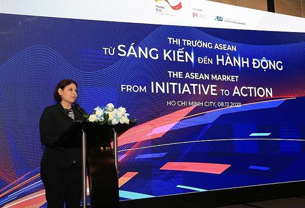 Thị trường ASEAN: Từ các sáng kiến đến hành động hỗ trợ doanh nghiệp Việt