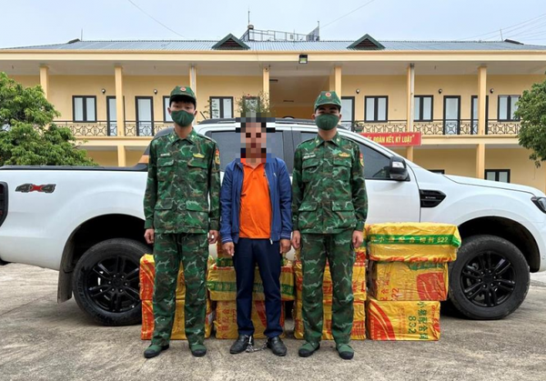 Quảng Ninh: Phát hiện đối tượng vận chuyển trái phép 181kg pháo