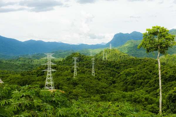 Tập đoàn Điện lực Việt Nam đề xuất nhập điện gió từ Lào