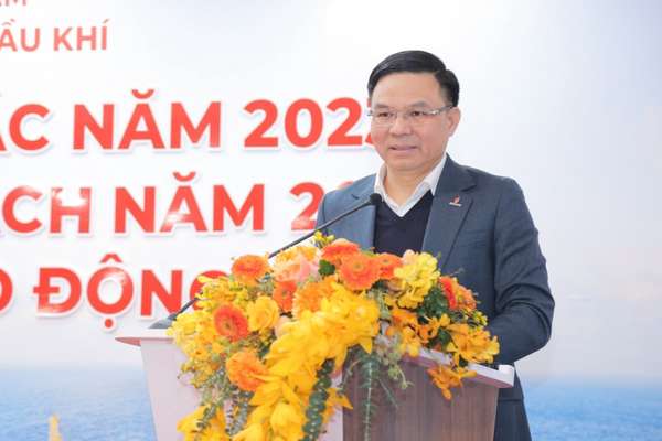 Tổng giám đốc Petrovietnam Lê Mạnh Hùng phát biểu chỉ đạo tại hội nghị