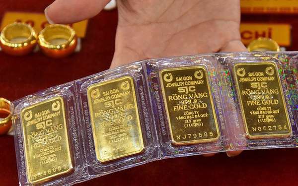 Giá vàng lập đỉnh, Ngân hàng Nhà nước sẽ đề xuất giải pháp quản lý thị trường vàng trong tháng 1/2024
