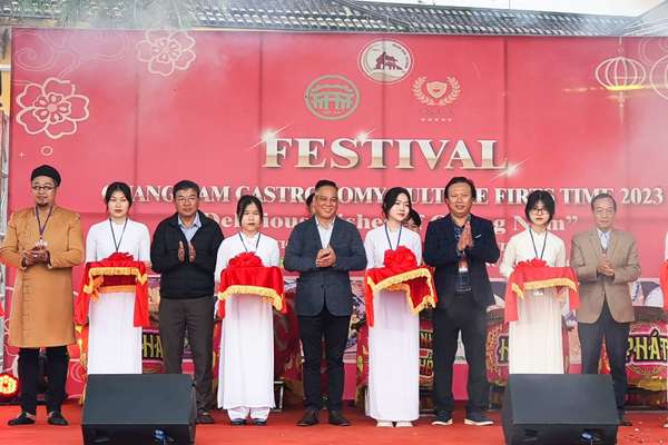 Khai mạc Lễ hội văn hóa ẩm thực xứ Quảng lần thứ 1