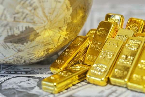 Điểm tin kinh tế - thị trường ngày 9/2/2024: Giá vàng đang chờ quyết định mới; giá xăng dầu “leo dốc”