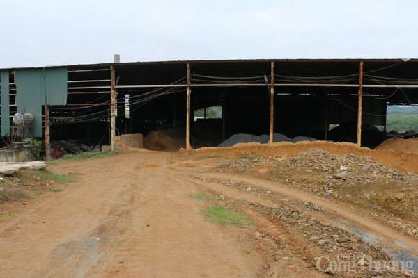 Hòa Bình: “Mục sở thị” nhà máy gạch có giám đốc bị bắt vì khai đất trái phép