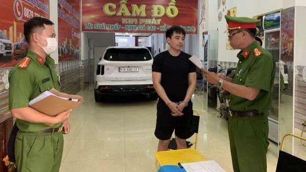 Tạm giữ đối tượng Nguyễn Văn Mạnh cầm đầu nhóm đối tượng cho vay lãi nặng