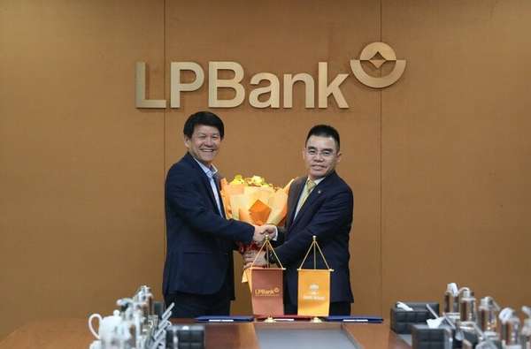 CLB Bóng đá LPBank Hoàng Anh Gia Lai bổ nhiệm ông Vũ Tiến Thành làm HLV