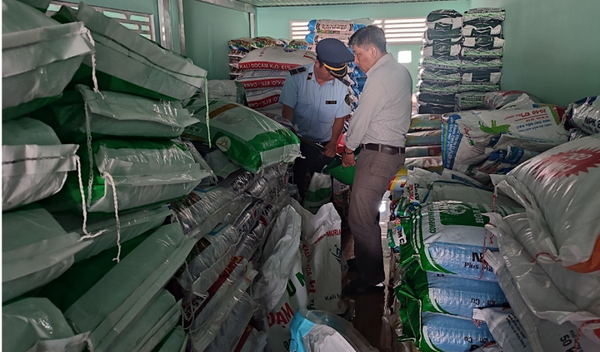 Liên tục xử phạt cơ sở kinh doanh phân bón kém chất lượng ở Tây Ninh và Tiền Giang