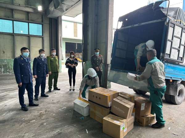 Bắc Ninh: Thu giữ, tiêu hủy lô mỹ phẩm nhập lậu trị giá gần 900 triệu đồng