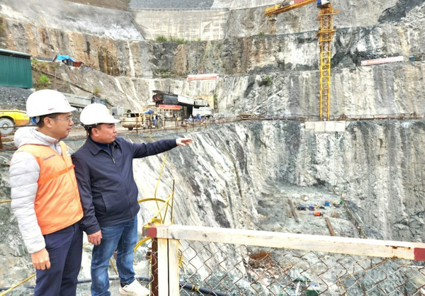 Thi công xuyên Tết nguyên đán Dự án Nhà máy Thủy điện Hòa Bình mở rộng
