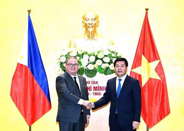 Bộ trưởng Nguyễn Hồng Diên cho biết Việt Nam luôn xác định Philippines là một trong những thị trường xuất khẩu gạo quan trọng hàng đầu