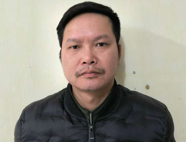 Thái Bình: Bắt đối tượng dùng dao ép nạn nhân chuyển khoản 300 triệu đồng