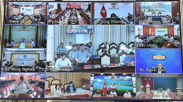 Cuộc họp được tổ chức trực tuyến với 28 tỉnh, thành phố ven biển - Ảnh: VGP/Hải Minh