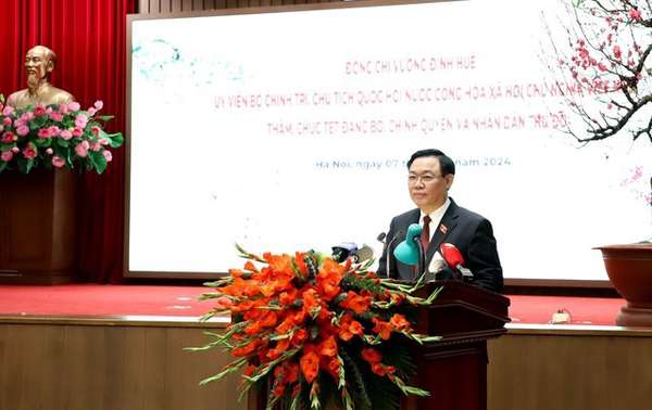 Chủ tịch Quốc hội Vương Đình Huệ: Năm 2024, Hà Nội nhất định sẽ vượt qua mọi khó khăn, thách thức
