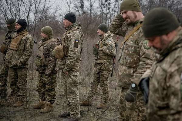 Chiến sự Nga-Ukraine hôm nay ngày 10/2/2024: Ukraine thay máu quân đội; tiền tuyến diễn biến khó khăn