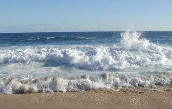 Dự báo thời tiết biển hôm nay 23/2/2024: Gió mạnh và sóng lớn trên biển