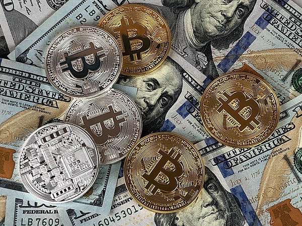Tiến sát mốc kỷ lục năm 2021, bitcoin vượt mốc 60.000 USD