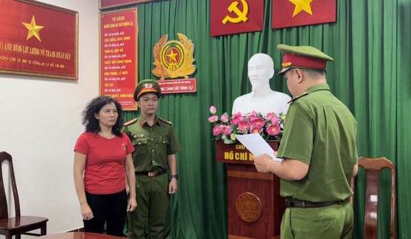 TP. Hồ Chí Minh: Ngày mai xét xử vụ bà Hàn Ni, bà Phương Hằng xin vắng mặt