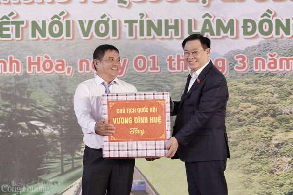 Chủ tịch Quốc hội bấm nút động thổ dự án đường kết nối Khánh Hoà, Lâm Đồng và Ninh Thuận