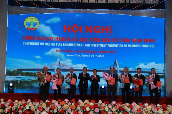 Phó Thủ tướng Trần Hồng Hà: Nam Định cần tìm ra lối đi riêng để trở thành điểm đến đầu tư