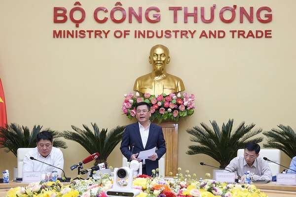 Bộ trưởng Nguyễn Hồng Diên: Triển khai 5 nhiệm vụ để đưa đường dây 500kV mạch 3 về đích đúng tiến độ, chất lượng