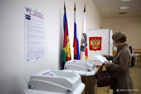 Cuộc bầu cử Tổng thống Nga 2024 diễn ra trong 3 ngày như thế nào?