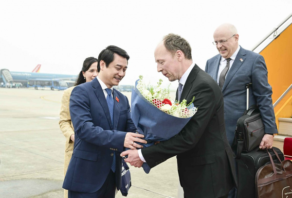 Chủ tịch Quốc hội Cộng hòa Phần Lan thăm chính thức Việt Nam