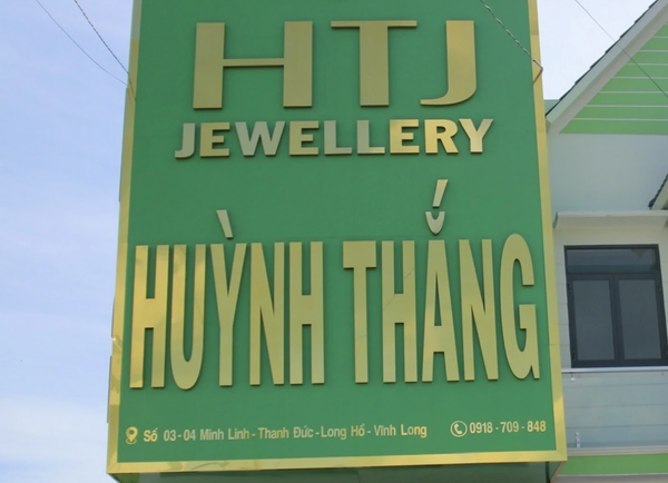 Vĩnh Long: Tìm nạn nhân trong vụ lừa đảo xảy ra tại cửa hàng vàng bạc Huỳnh Thắng