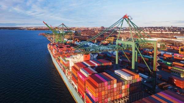Xuất khẩu hàng hóa và dịch vụ của Nga giảm mạnh; Philippines xuất khẩu lần đầu vượt mốc 100 tỷ USD