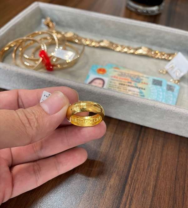 An Giang: Tạm giữ nhiều kim loại vàng không rõ nguồn gốc tại Chi nhánh doanh nghiệp tư nhân Kim Mai