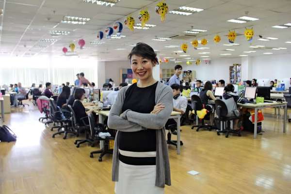 Doanh nhân Việt kiều Esther Nguyễn, giám đốc điều hành Pops Worldwide. Nguồn ảnh: Nikkei Asia 
