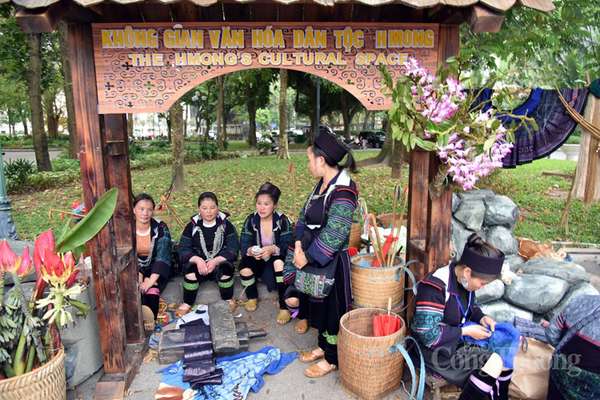 Trải nghiệm “Ngày hội văn hóa, du lịch Sa Pa tại Hà Nội”