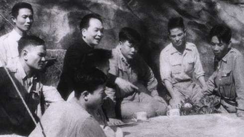 Người đứng sau quyết định của Đại tướng chuyển hướng tác chiến tại Điện Biên Phủ