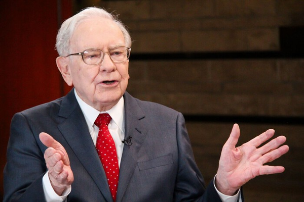 Giá vàng tăng đạt đỉnh mới, vì sao tỷ phú Warren Buffett lại coi vàng “không có khả năng sinh lời”?
