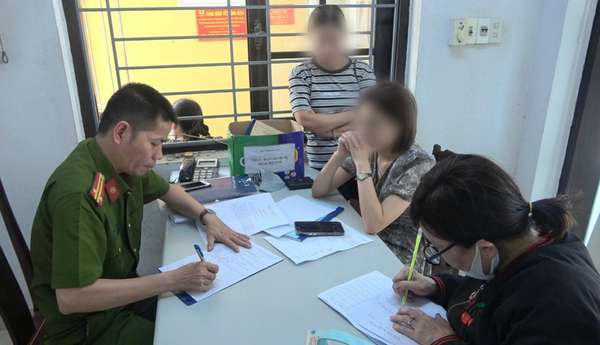 Thừa Thiên Huế: Làm giả biên lai giao dịch chuyển khoản để lừa đảo