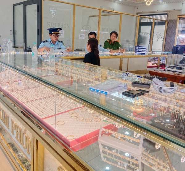 Tây Ninh: Phát hiện sai phạm tại tiệm vàng Kim Phón, huyện Châu Thành