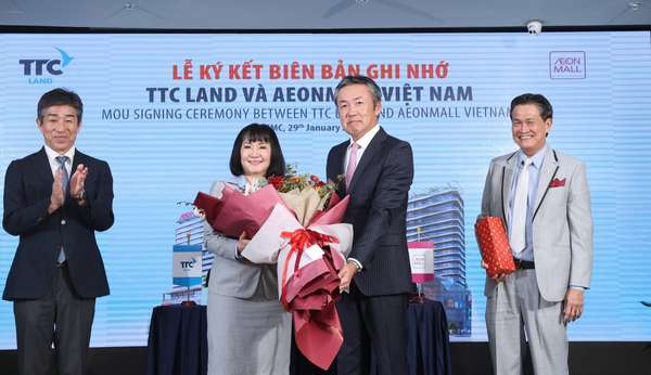 Trong giai đoạn bà Huỳnh Bích Ngọc đảm nhiệm vị trí Chủ tịch HĐQT, TTC Land đã ký kết biên bản ghi nhớ với AeonMall Việt Nam hợp tác thuê tổng khối thương mại tại dự án TTC Plaza Đà Nẵng, qua đó cung cấp thêm các sản phẩm, dịch vụ cho cộng đồng địa phương