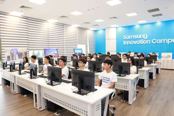 200 sinh viên sẽ được hưởng lợi từ chương trình đào tạo nhân tài công nghệ của NIC và Samsung