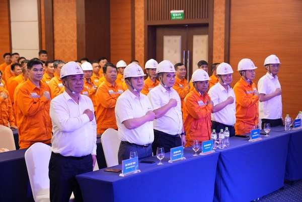 EVNNPC diễn tập ứng phó sự cố lưới điện, hưởng ứng tháng hành động An toàn vệ sinh lao động