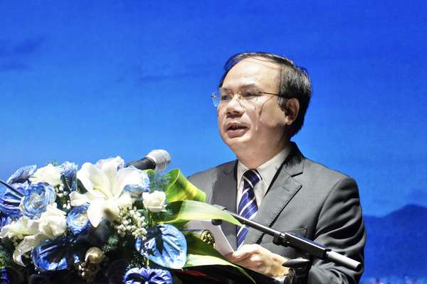 Thứ trưởng Bộ Xây dựng Nguyễn Văn Sinh phát biểu. Ảnh: Đức Thảo