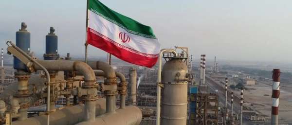 Giá dầu biến động ra sao sau tai nạn của cố Tổng thống Iran?