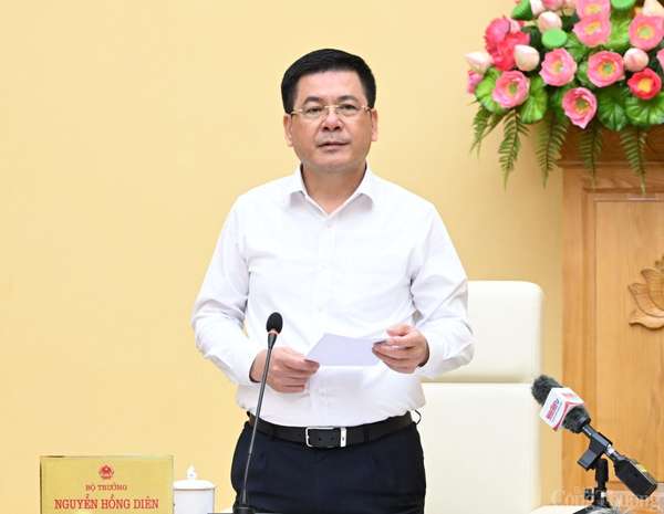 Chùm ảnh: Bộ trưởng Nguyễn Hồng Diên yêu cầu khẩn trương, quyết liệt hoàn thành các dự án điện khí