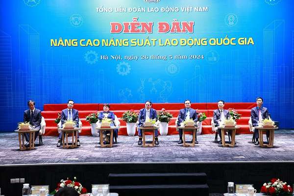 Thủ tướng Phạm Minh Chính: Nâng cao năng suất lao động là nhiệm vụ cấp bách, mang tính chiến lược