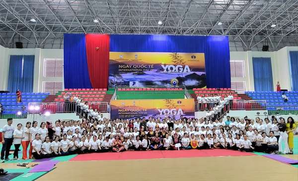 Sức hút từ Ngày Quốc tế Yoga với chủ đề “Yoga trao quyền cho phái đẹp” tại Lai Châu