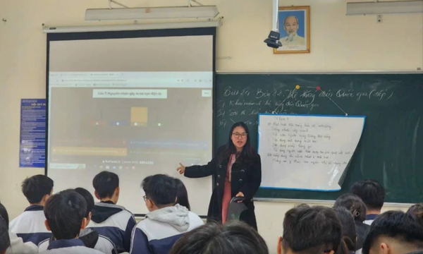 Vụ “bùng tiền” hỗ trợ đào tạo 63 thạc sỹ tại Hà Nội: Giám đốc Sở Nội vụ nói thông tin không chính xác