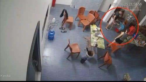 Camera ghi lại cảnh bé trai bị bạo hành tại Phú Thọ (Ảnh: Công an cung cấp).
