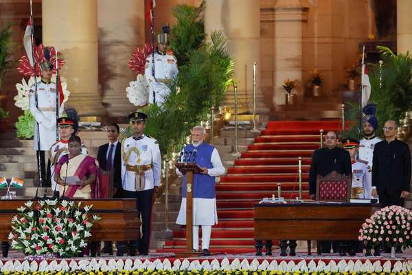 Thủ tướng Ấn Độ Narendra Modi phát biểu trong buổi lễ tuyên thệ tại dinh tổng thống ở New Delhi ngày 9/6