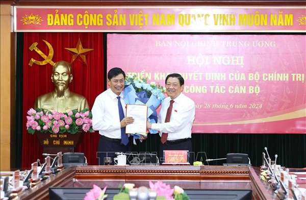 Thủ tướng kỳ vọng giảm chi phí logistics từ 3 tuyến đường sắt kết nối Việt Nam - Trung Quốc