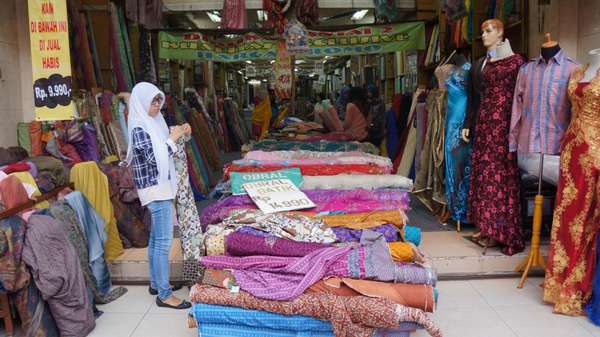 Lo ngại hàng hóa từ Trung Quốc, Indonesia áp dụng mức thuế quan mới cho hàng dệt may nhập khẩu
